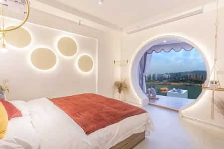 Xia Xiyou River View Inn (Chongqing Jiefangbei Chaotianmen)