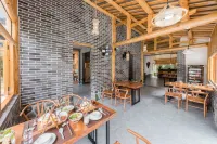 Floral Luxury Tea House (Nanjing Tulou) - breakfast