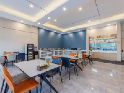 CHEERMAY HOTELS·Jiangling Central Peninsula Branch Hotels in Jiangling