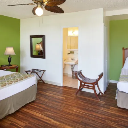 Pacific Marina Inn