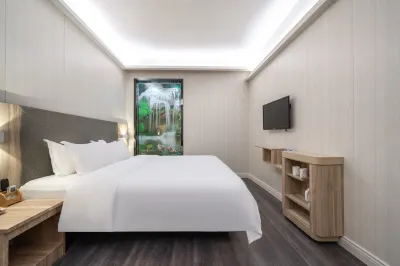 HanTing Hotel (Shenzhen Dongmen Pedestrian Street) Hotels in Shenzhen