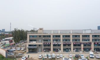 Feng Hotel