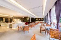 Rising  Resort  HOTEL - breakfast