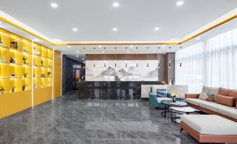 Yifeng Hotel