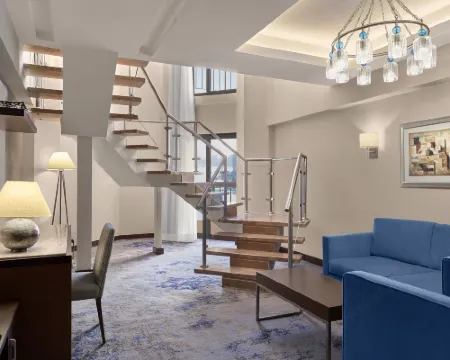 Ramses Hilton Featured Photos