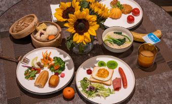 Orange Hotel (Urumqi Friendship Medical College)