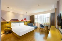 Borrman Hotel (Huazhou Beijing East Road) Hotels near Huazhou Railway Station