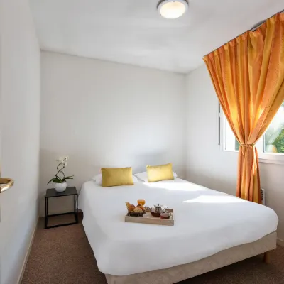 Appart'City Classic Dijon Ahuy Hotels near Zenith Tramway Station