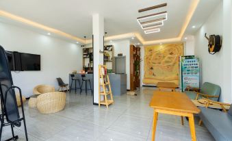 Yuxi Courtyard Hostel