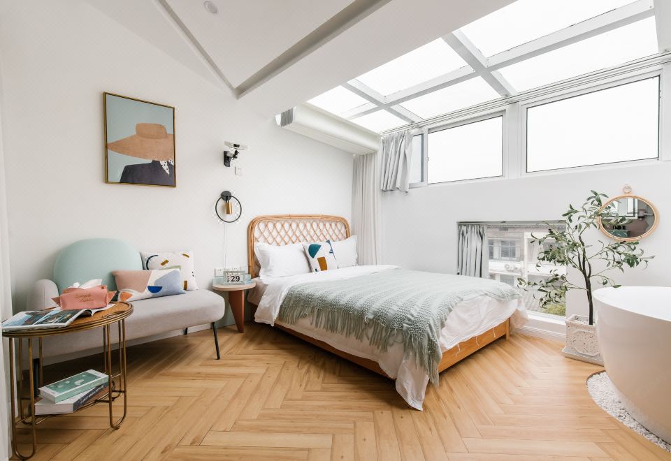 Shanghai ruochu designer Guesthouse