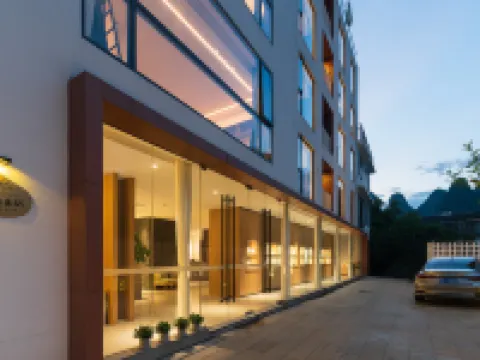 Secret Mountain Residence (20 yuan ) Hotels near Xingping Ancient Town