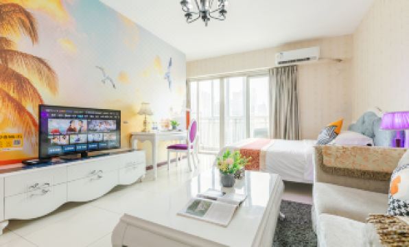 She Hehe Service Apartment (Guangzhou Weinan University  Subway Station)