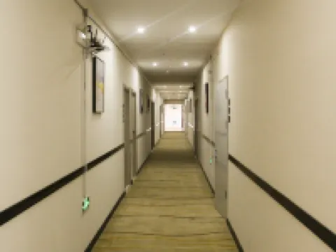 如家華驛酒店（梁山華通二手車市場店） 樑山酒店