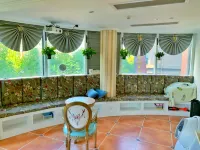 Hangzhou White Lovers Youth Hostel (Tonghui Middle Road Subway Station)
