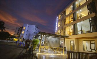 Water Yilan Seaview Hotel (Weizhou Island Dishui Branch)