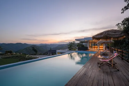 Lushan hotel Отели рядом с достопримечательностью «Siming Lake»