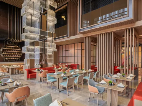 Hyatt Regency Shanghai Lingang Отели рядом с достопримечательностью «Underground Plaza»