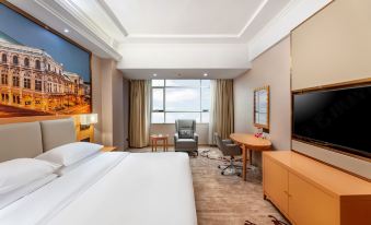 Vienna Hotel (Dongguan Changping South Railway Station Baihua Times Square)