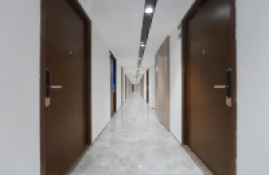 藍灣假日公寓（南京南站店）