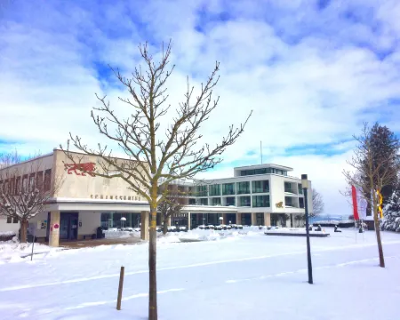 シュロスホテル カッセル カッセルのホテル