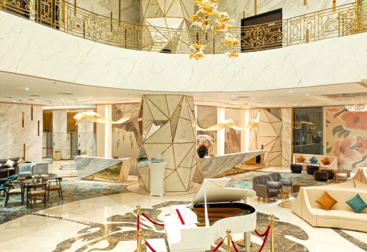 라 벨라 사이공 루프탑 인피니티 풀