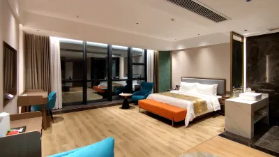 Huanyu Heyue Hotel (Lingshan Zheshang International Trade City)