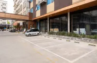 Hemei Hotel (Binyang Litang High-speed Railway Station) - parking
