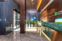 APPLE   HOTEL