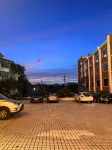 Hongfurong Hotel - parking