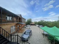 Jingpo Lake Mid Mountain · Bojing Resort - ที่มีที่จอดรถ
