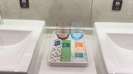 Kunming Fanye Hotel (Harmony Plaza) Отели рядом с достопримечательностью «Yunnan Vocational College of Mechanical and Electrical Technology»