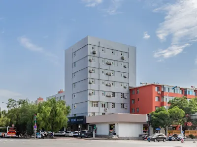 YUNIK E-sports Hotel (Baotou Hude Mulin Street Normal University)