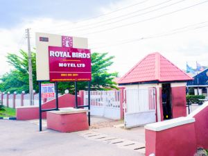 Royal Birds Hotel Ijapo
