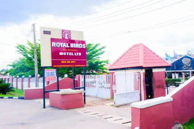 Royal Birds Hotel Ijapo