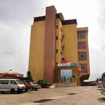 Martinos Hotels and Event Center Hotel Exterior