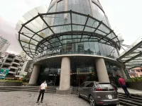 PANORAMA NHA TRANG BEACHFRONT CONDOTEL Hotels in 