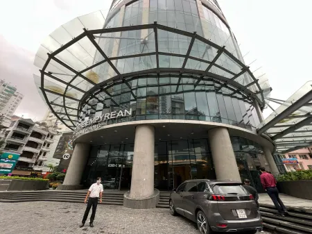 パノラマ ビーチフロント ニャチャン バイ LYN コンドテル