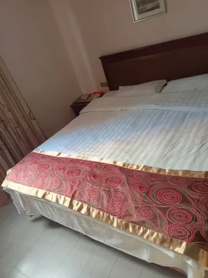 Penglai Business Hotel