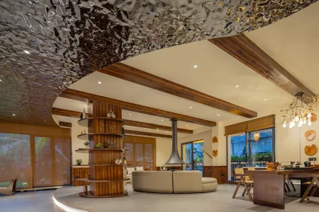 Quxiang Yazhu Homestay (Quyuan's Hometown)