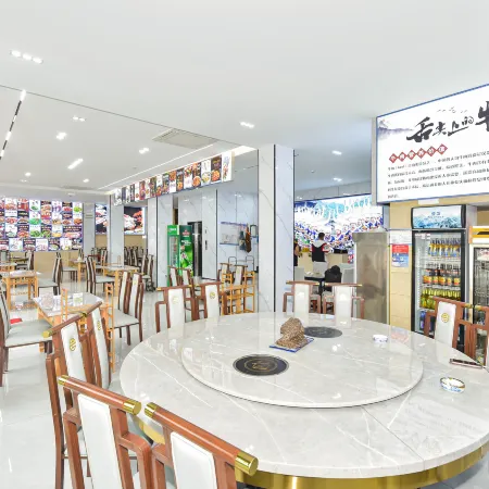Huangguoshu Yanhui Hotel (Huangguoshu Waterfalls Scenic Area)