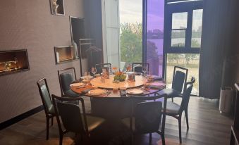 Sanchuan Hotel