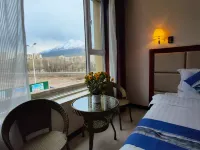 Qilian Chengfu Business Hotel - balcony