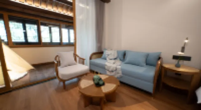 Yanguan Chaoyuezhicheng Shuiyin Homestay