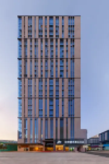 Homeinn Plus Hotel (Urumqi Chuangxin Guangchang) Hotels in Urumqi