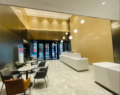 Meitu Hotel(Zhengzhou Garden Road International Trade 360 Square Branch) Hotel a Business and Financial Center Area
