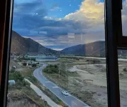Himalayan Tsang Inn - vue sur la montagne