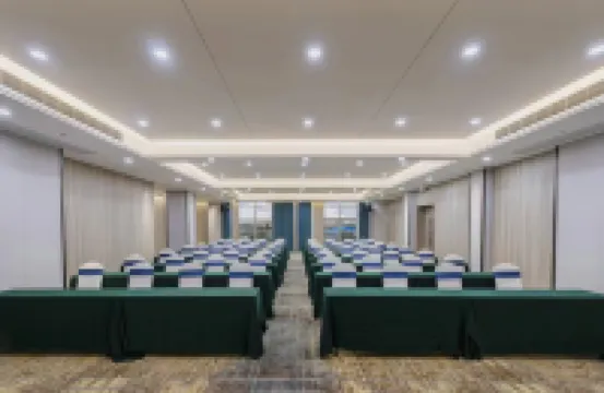 Boyue Hotel (Guilin Two Rivers And Four Lakes Elephant Trunk Hill Scenic Area)