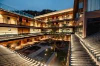 Baoxing Yunshang Xuxi Hot Spring Hotel