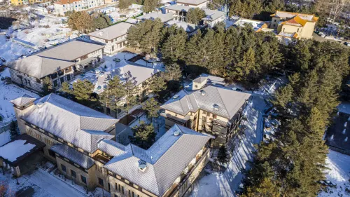 ChangBaiShan JunLan Academy Hotel