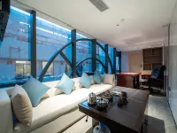 Yizhi Hotel (Guangzhou  Shamian Island Huangsha metro Statian Branch) Hotels near Fangcun Metro Station